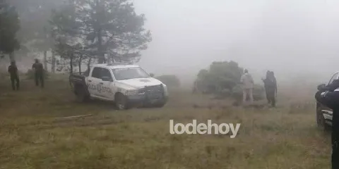 Dos hombres asesinados y abandonados en bolsas en el bosque de las cabañas en Xayahualulco