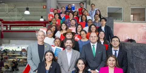Ibero y VWFS impulsaron capacitación de 54 microempresas locales