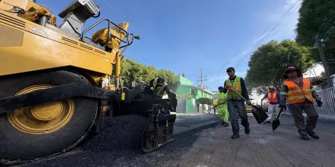 Impulsa Gobierno de la Ciudad mantenimiento vial en la colonia Aquiles Serdán