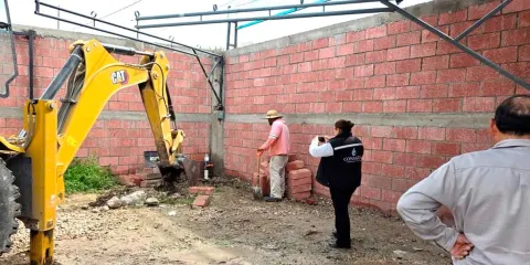 Conagua clausura pozo clandestino en Tehuacán que abastecía a pipas de agua