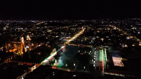 San Andrés Cholula se ilumina con espíritu patrio