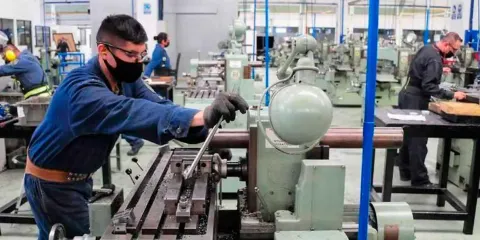 Actividad industrial de Puebla suma nueve meses a la baja en junio de 2025
