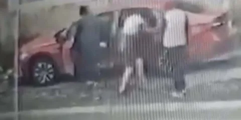 Así robaron el auto mientras su novia iba a entrevista laboral en Parque Industrial Chachapa