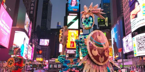 Catrinas de Atlixco conquistan Times Square: orgullo artesanal de Puebla llega a Nueva York