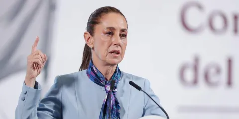Sheinbaum frena el regreso del fuero; Congreso de Puebla acata