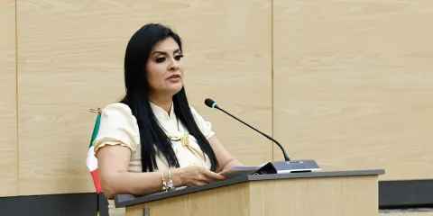 Diputada Delfina Pozos critica propuesta de sanción a Agua de Puebla por desabasto