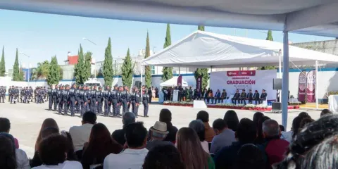 Encabeza Pepe Chedraui graduación de cadetes de la Academia de Formación y Profesionalización Policial de la SSC