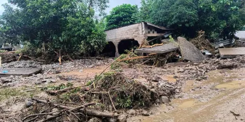 La SEP evalúa daños en infraestructura escolar de la Sierra Norte