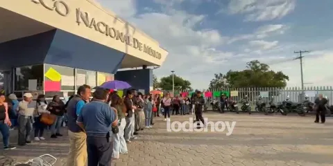 Estudiantes del Tecnológico Nacional mantienen huelga y plantel resguardado; no ceden hasta que salga directora