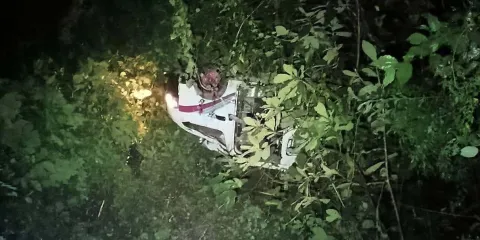 Fuerte accidente en Huauchinango deja 18 personas lesionadas tras precipitarse colectiva a un barranco