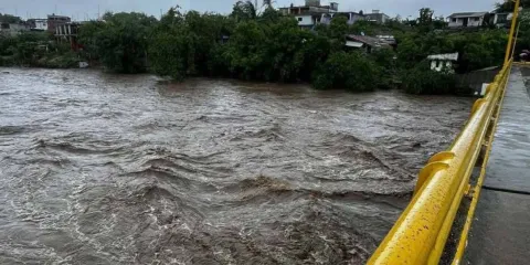 Encuentran cuerpo de hombre arrastrado por el río San Marcos en Tlacuilotepec