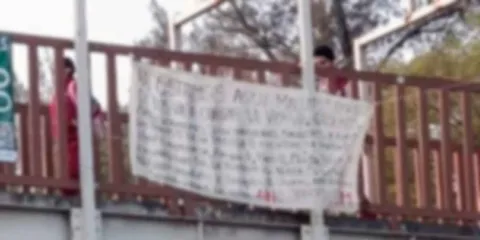 Aparecen mantas con mensajes amenazantes en Tehuacán y generan alarma 
