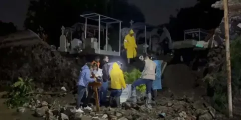 Rehabilitan la barda del Panteón Municipal tras colapso por lluvias