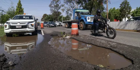 Puebla atiende 95 socavones y gasta más de 40 mdp en desazolve durante temporada de lluvias