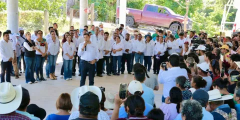 Tenampulco tendrá carretera y se rehabilitarán puentes; afectaciones serán atendidas 