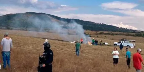 Cayó avioneta poblana en Michoacán; hubo cinco heridos 