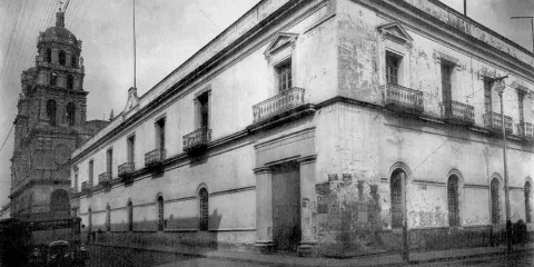 Celebra BUAP 69 años de autonomía universitaria y reconoce lucha estudiantil 