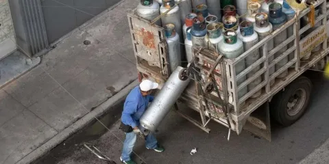 Crisis de Pemex y desabasto de gas