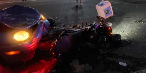 Grave accidente vial en Xicotepec involucra auto, motos y colectiva