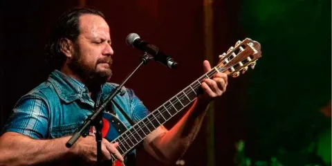 Nicho Hinojosa ofrecerá concierto de bohemia en Puebla