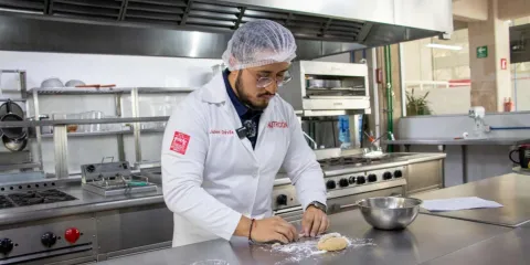 Prepara hojaldras saludables este Día de Muertos con la receta Ibero Puebla
