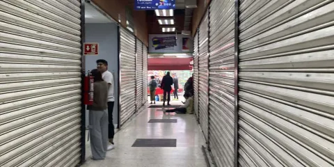 Revisiones con lupa a la Plaza de la Tecnología; locales venden alcohol