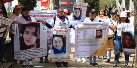 Armenta encabeza mesas por desaparecidos en Puebla