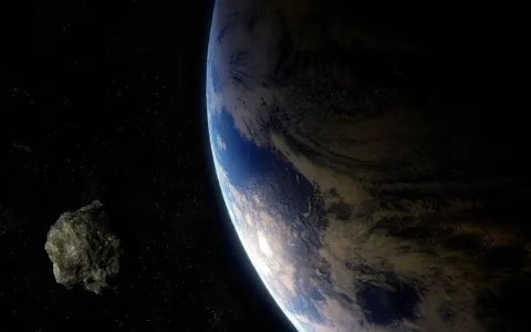 Asteroide del tamaño de un autobús pasa cerca de la Tierra