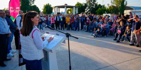 MariElise y José Chedraui iniciaron las Posadas Navideñas en unidades habitacionales de la capital