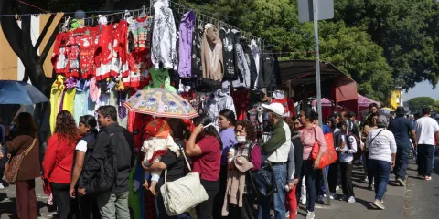 Gran afluencia de peregrinos en el Seminario Palafoxiano y La Villita este 12 de diciembre; operativos de seguridad y cierres viales mantienen tránsito fluido