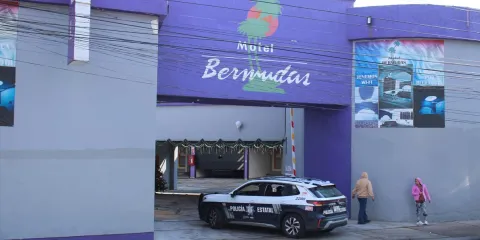 Hallan sin vida a un hombre en motel Bermudas; FGE ya investiga