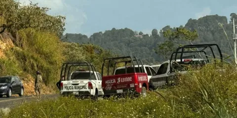 Marina frustra robo de vehículo en Huauchinango; un sospechoso logra escapar
