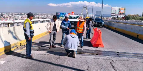 Obras de reparación en el Puente Zaragoza; descartan daño estructural 