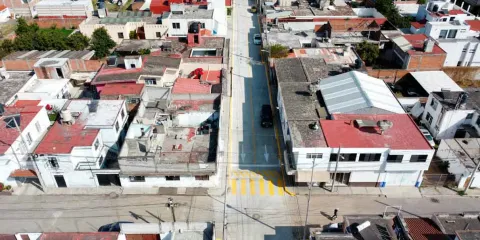San Pedro Cholula rehabilita la calle 5 de Mayo en Santiago Mixquitla