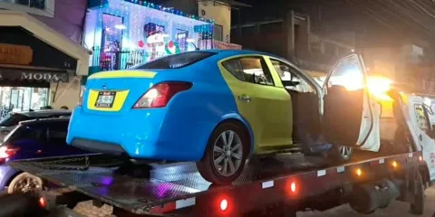 El gobierno de Huauchinango recuperó taxi robado