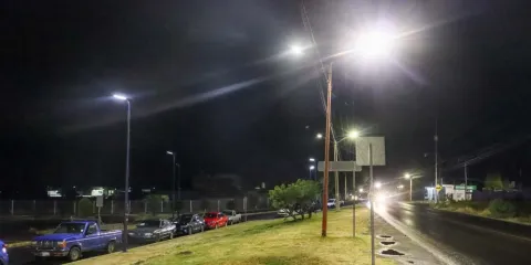San Pedro Cholula moderniza alumbrado en Paso de Cortés con 169 luminarias LED