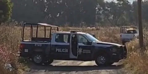 Abandonan cuerpo de joven ejecutado en carretera de Atlixco
