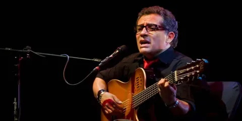Alejandro Filio llega a Puebla para compartir una noche íntima de canciones