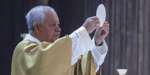Arzobispo de Puebla pide paz para Venezuela