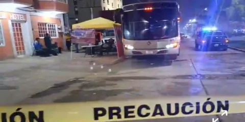 Ataque armado frente a central camionera de Poza Rica deja dos heridos graves