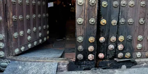 Cae sospechoso de actos vandálicos en la Catedral de Puebla