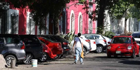 Van CINCO denuncias contra franeleros violentos del Centro Histórico
