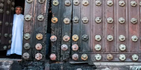 Guardias de seguridad de Catedral nunca llamaron a la policía, se investiga falla de protocolo
