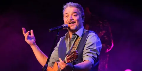 Raúl Ornelas llega a Puebla este 14 de febrero con “Homenaje a la Locura”