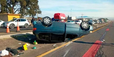 Volcadura en la Sierra Norte deja una adolescente fallecida
