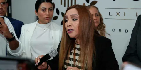ASE analiza posible inhabilitación de Amanda Gómez Nava por camioneta blindada de 2.8 mdp