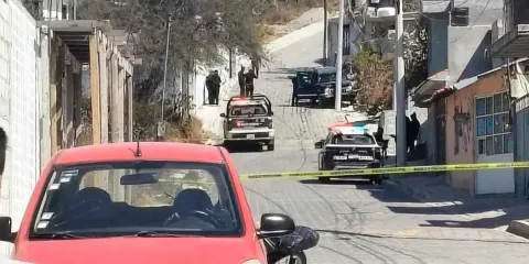 Persecución y balacera en Tecamachalco deja un hombre muerto