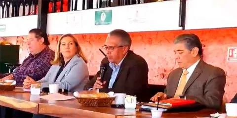 Presentan planilla “Liderazgo que Une” para dirigir la CMIC Puebla