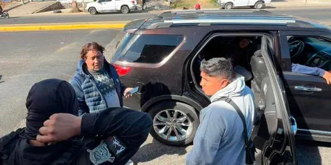 Salvan a familia del Edomex de ser asaltada en Texmelucan