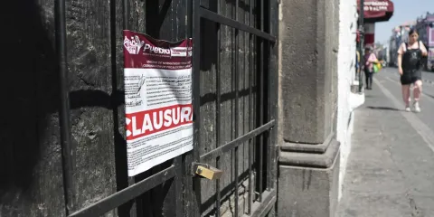 Más bares clausurados en el centro de la ciudad